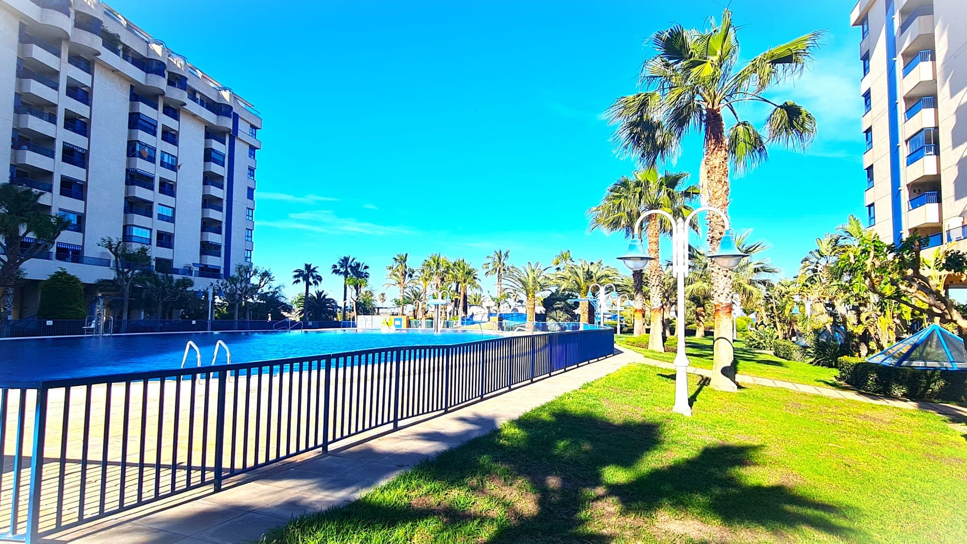 BEACH VALENCIA LUXURY D15-9 Apartment with terrace and sea views with two rooms — piscina